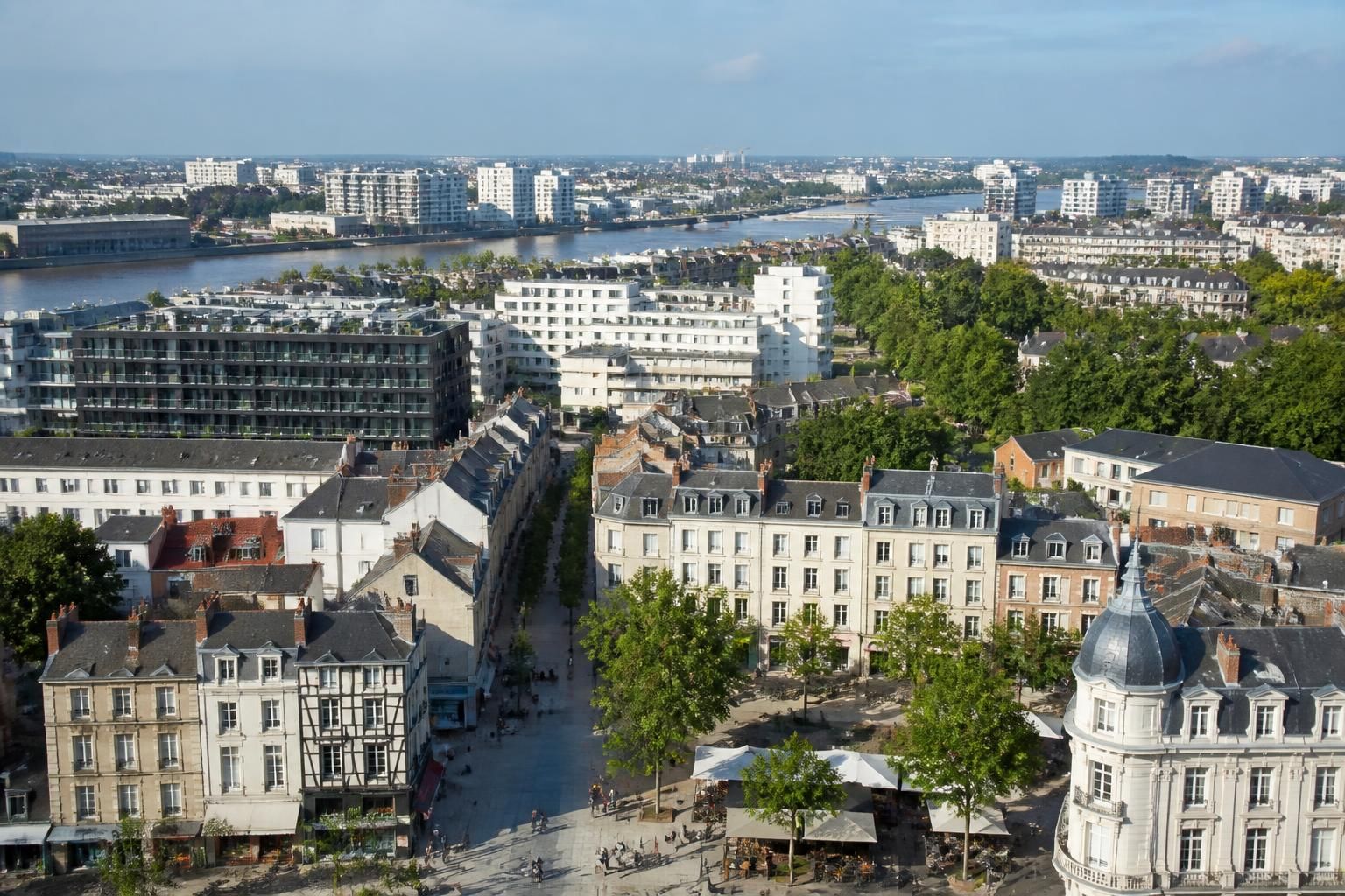 découvrez les quartiers de nantes, leurs avantages et inconvénients pour bien réussir votre projet immobilier dans cette ville dynamique.