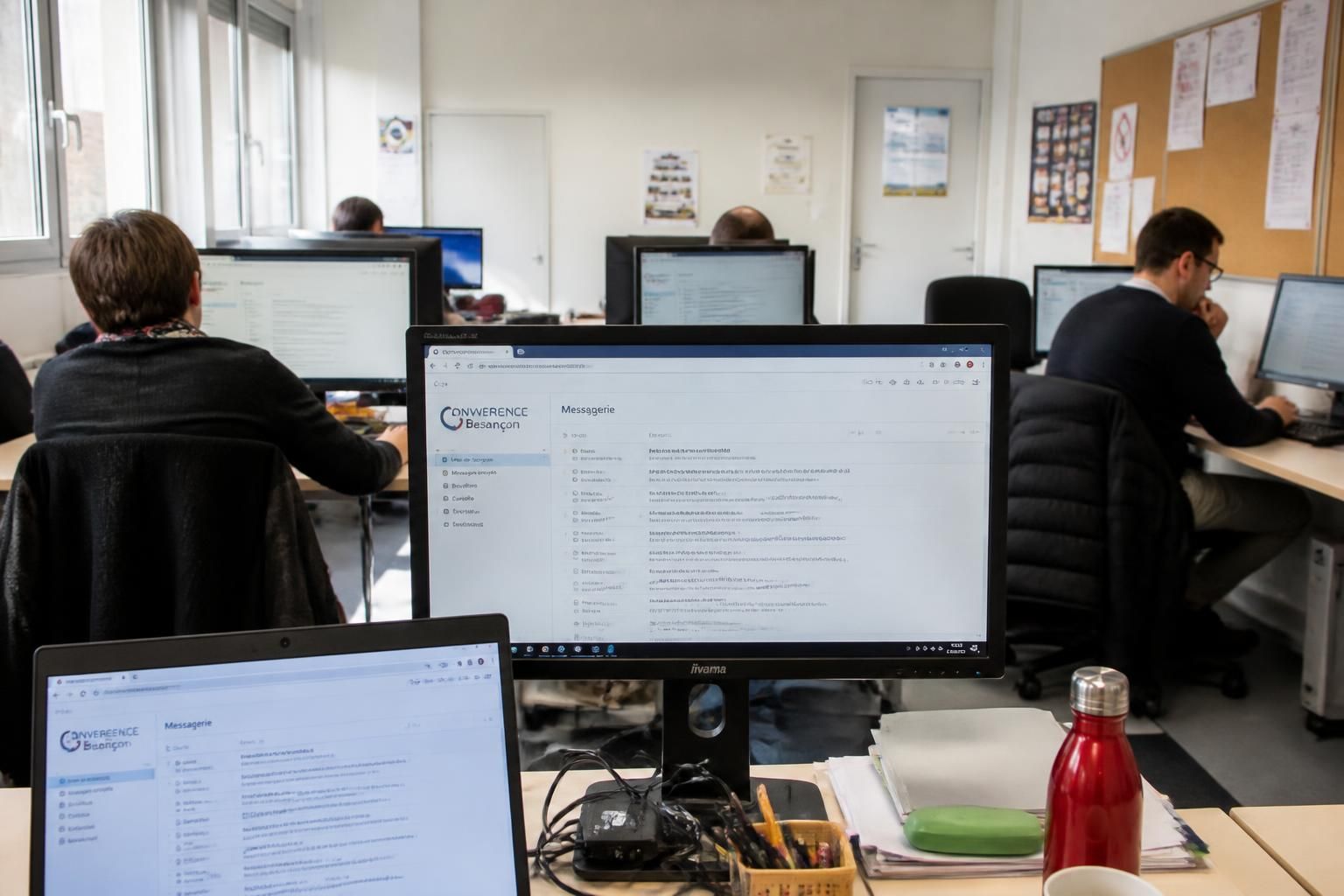 découvrez comment accéder facilement à la messagerie et aux services en ligne de l'académie de besançon grâce à la plateforme convergence. guide pratique pour une utilisation simplifiée.