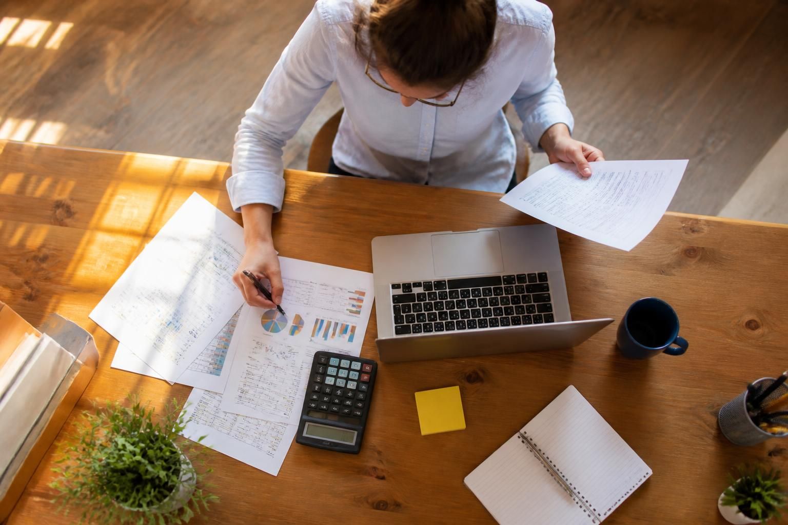 découvrez notre guide complet pour optimiser vos finances pas à pas et apprendre à mieux gérer votre argent au quotidien.
